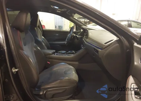 2021 Hyundai Sonata N Line z USA, uszkodzony, nr VIN 5NPEK4JC1MH127610